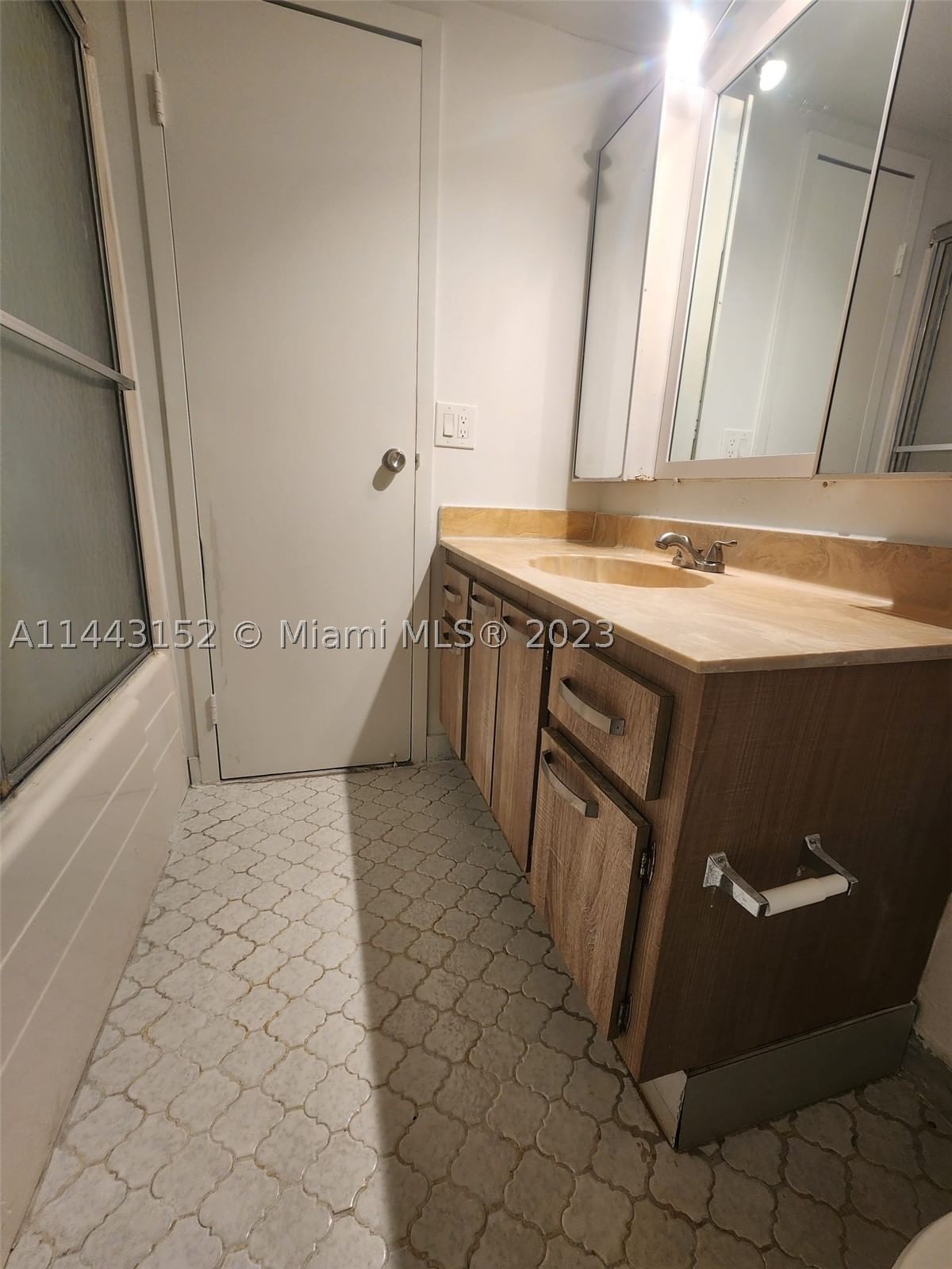 Real estate property located at 13499 Biscayne Blvd #1513, Miami-dade, Sailboat Cay Condo, North Miami, FL