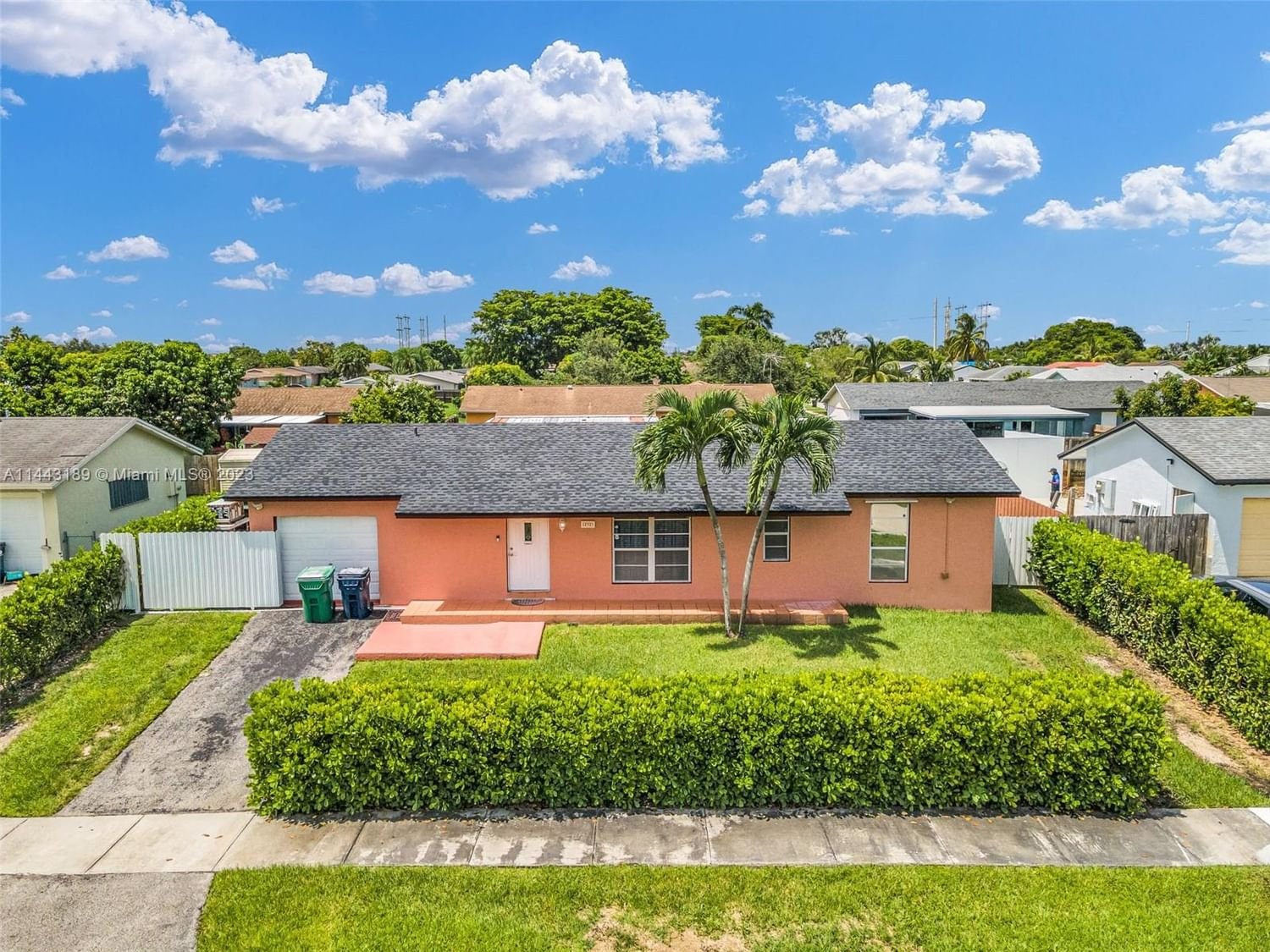 Real estate property located at 12321 264th St, Miami-Dade County, MEADOW WOOD MANOR SEC 2, Homestead, FL