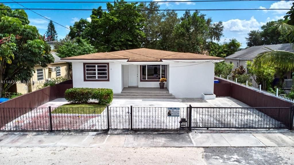 Real estate property located at 1260 69th St, Miami-Dade County, EAST LIBERTY CITY HOMESIT, Miami, FL