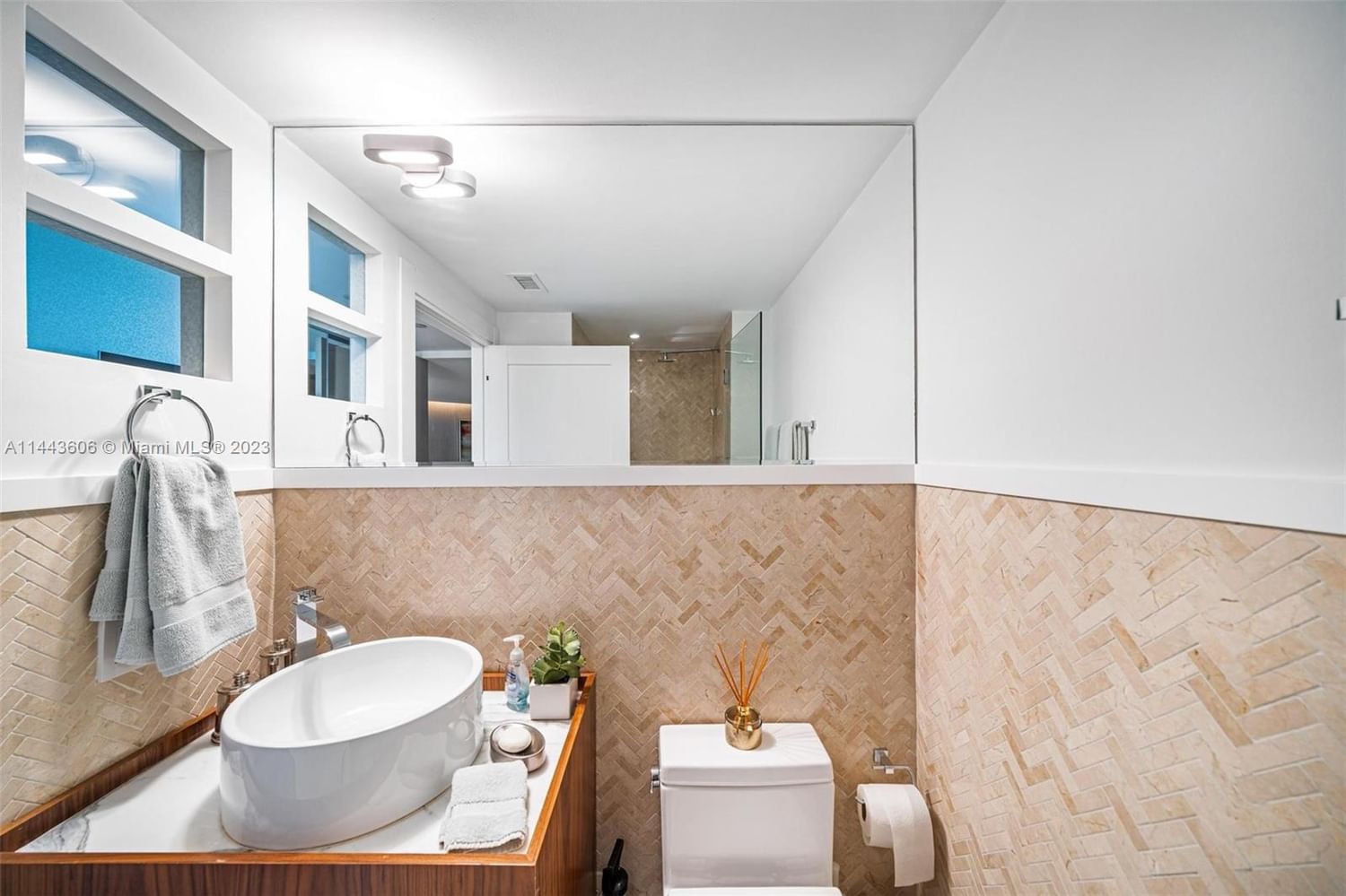 Real estate property located at 4775 Collins Ave #2603, Miami-Dade County, Miami Beach, FL