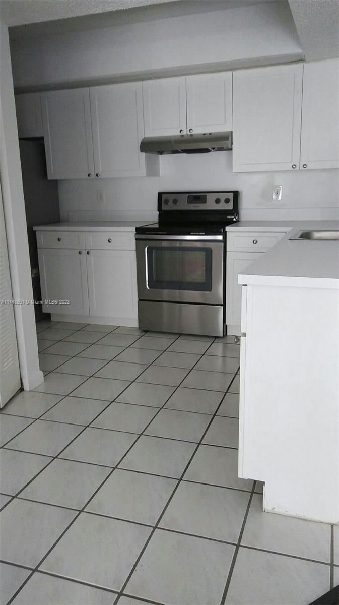 Real estate property located at 18890 57th Ave #306, Miami-Dade County, Hialeah, FL