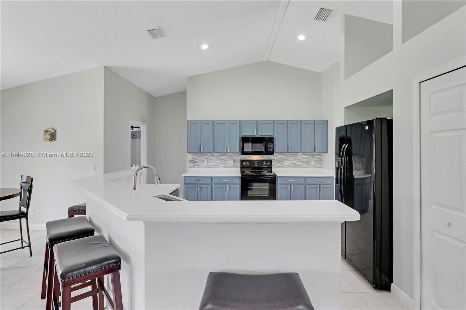 Real estate property located at 270 Voltair Ter, St Lucie County, Port St. Lucie, FL