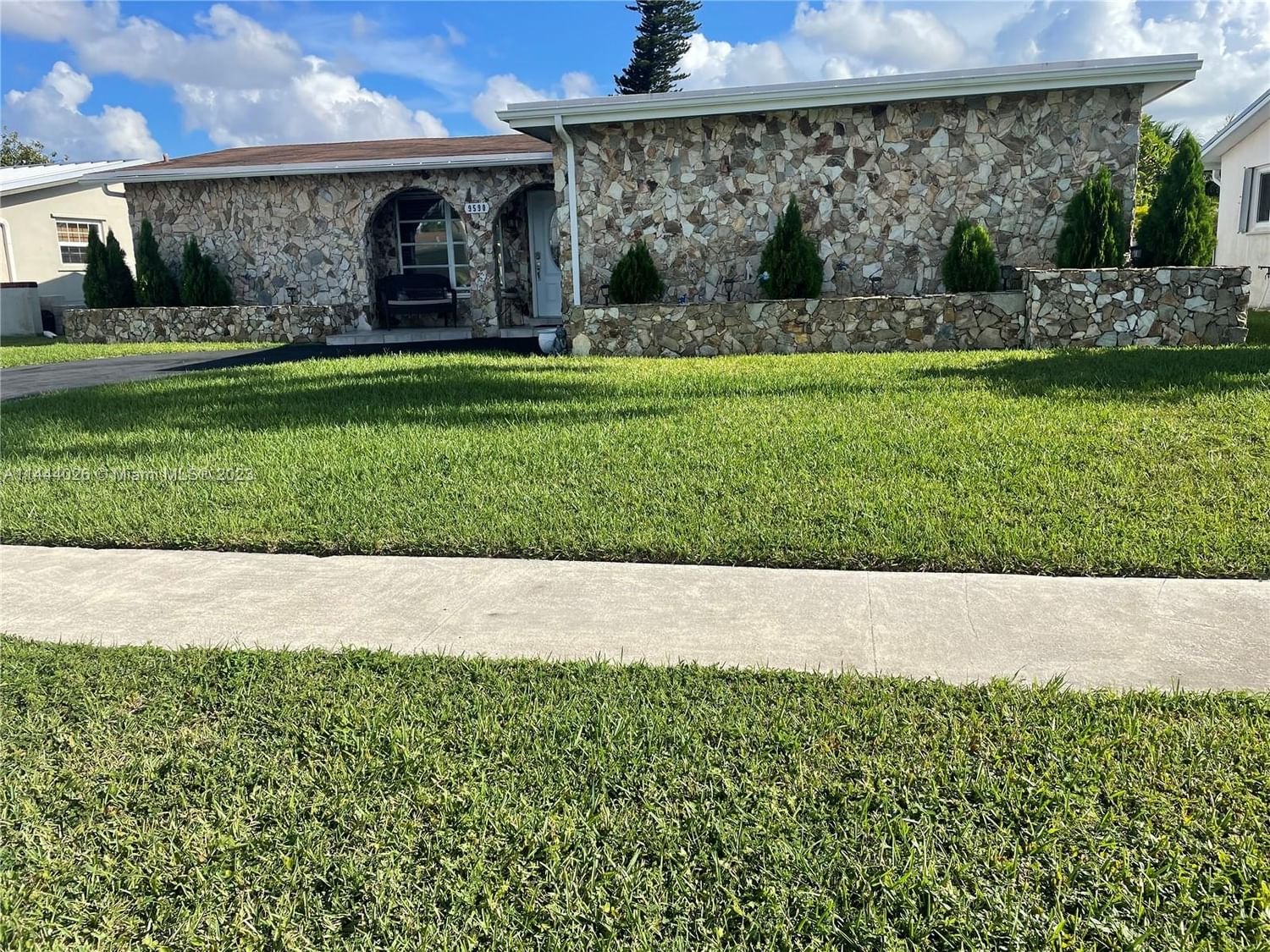 Real estate property located at 9590 24th Pl, Broward County, Sunrise, FL