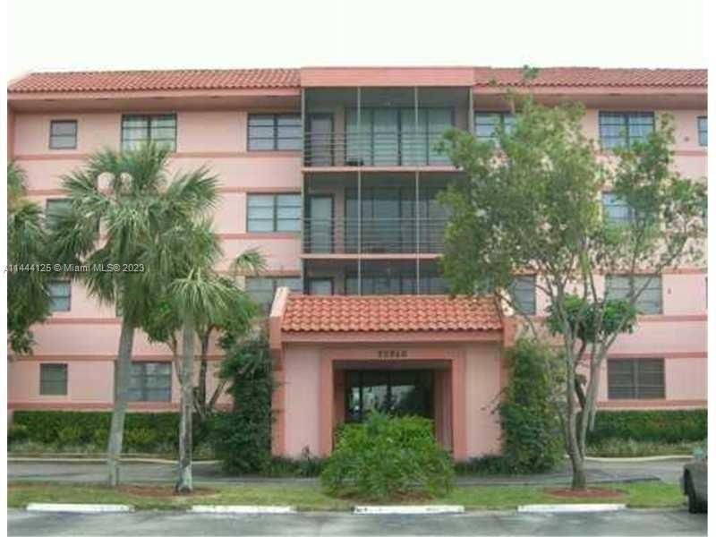 Real estate property located at 20860 San Simeon Way #107-6, Miami-Dade County, LAKEVIEW OF THE CALF CLUB, Miami, FL