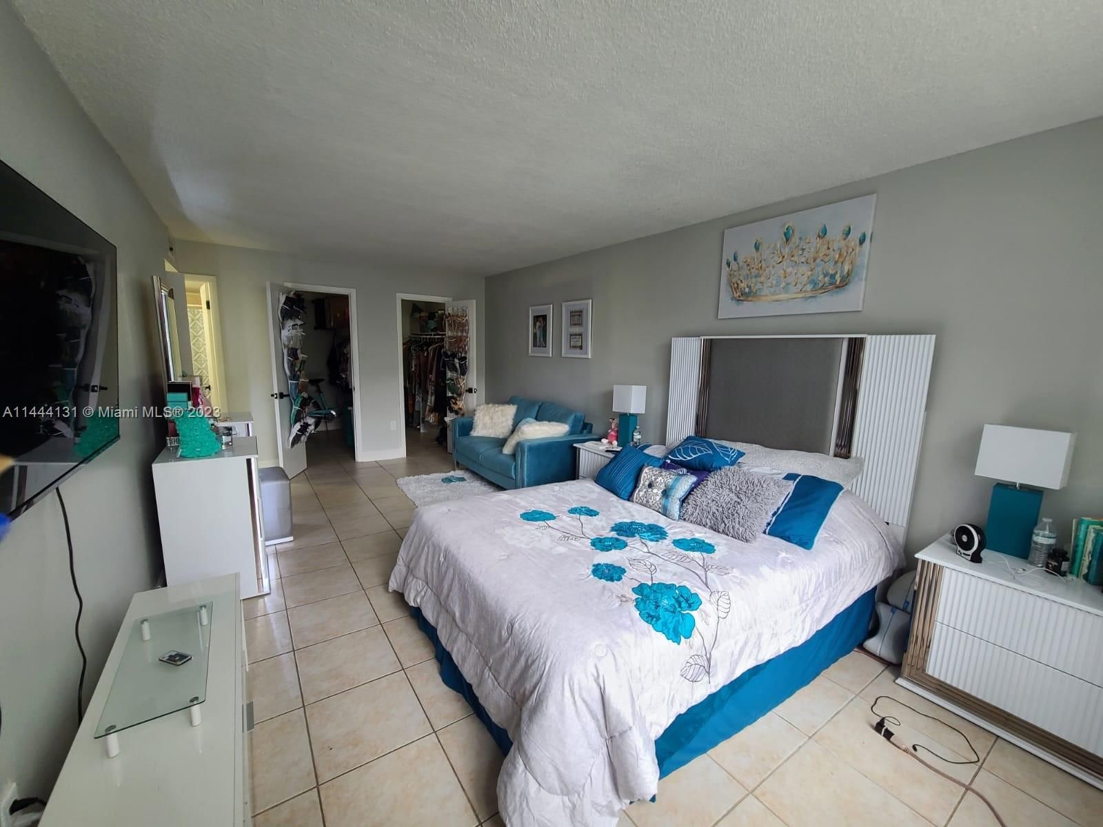 Real estate property located at 496 165th St Rd D112, Miami-dade, Montecarlo Condo, Miami, FL