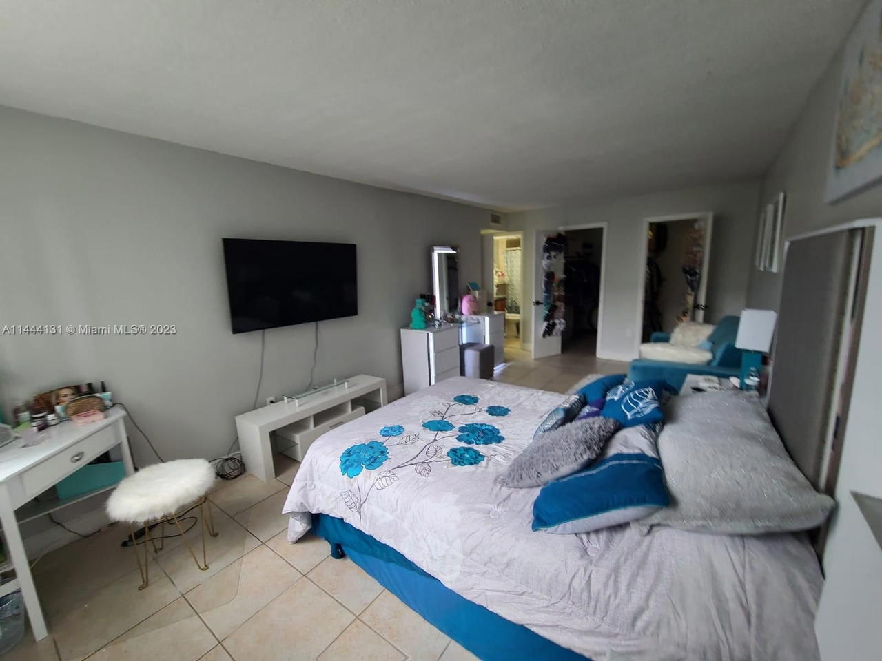 Real estate property located at 496 165th St Rd D112, Miami-dade, Montecarlo Condo, Miami, FL