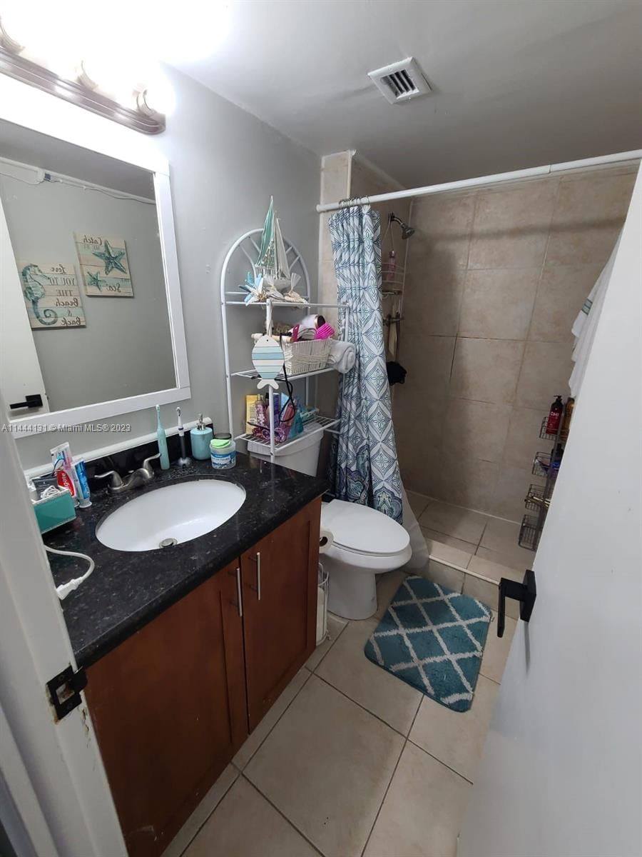 Real estate property located at 496 165th St Rd D112, Miami-dade, Montecarlo Condo, Miami, FL