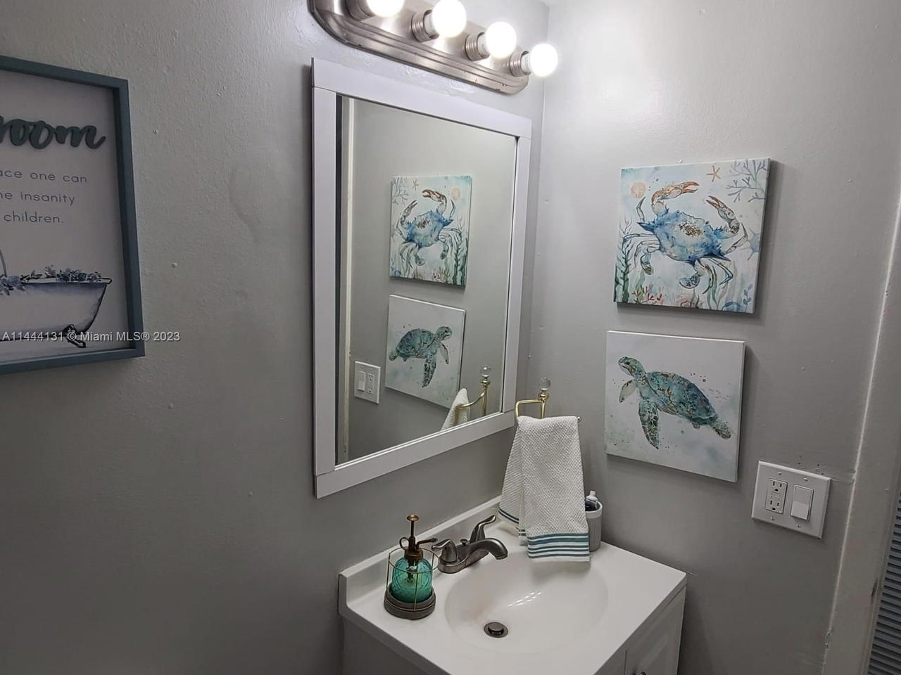 Real estate property located at 496 165th St Rd D112, Miami-dade, Montecarlo Condo, Miami, FL