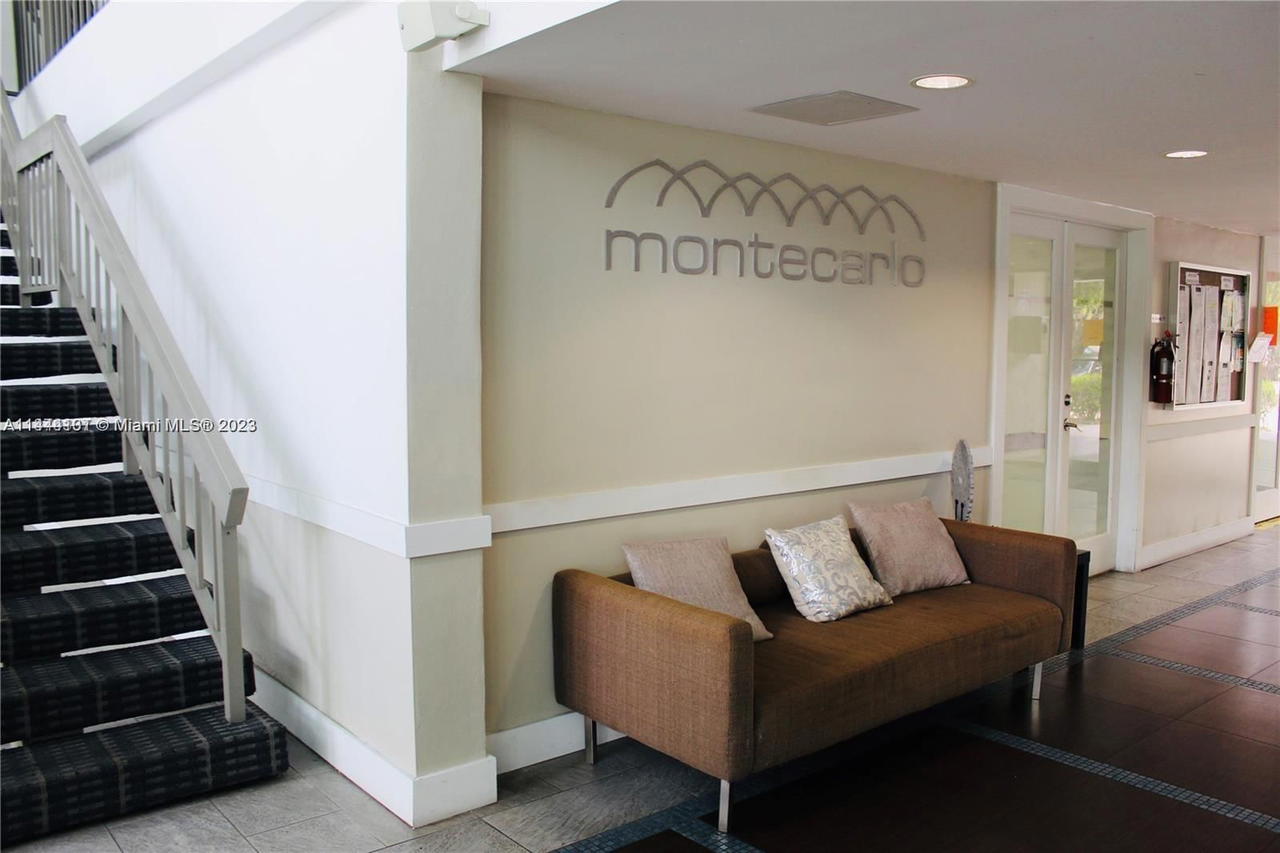 Real estate property located at 496 165th St Rd D112, Miami-dade, Montecarlo Condo, Miami, FL