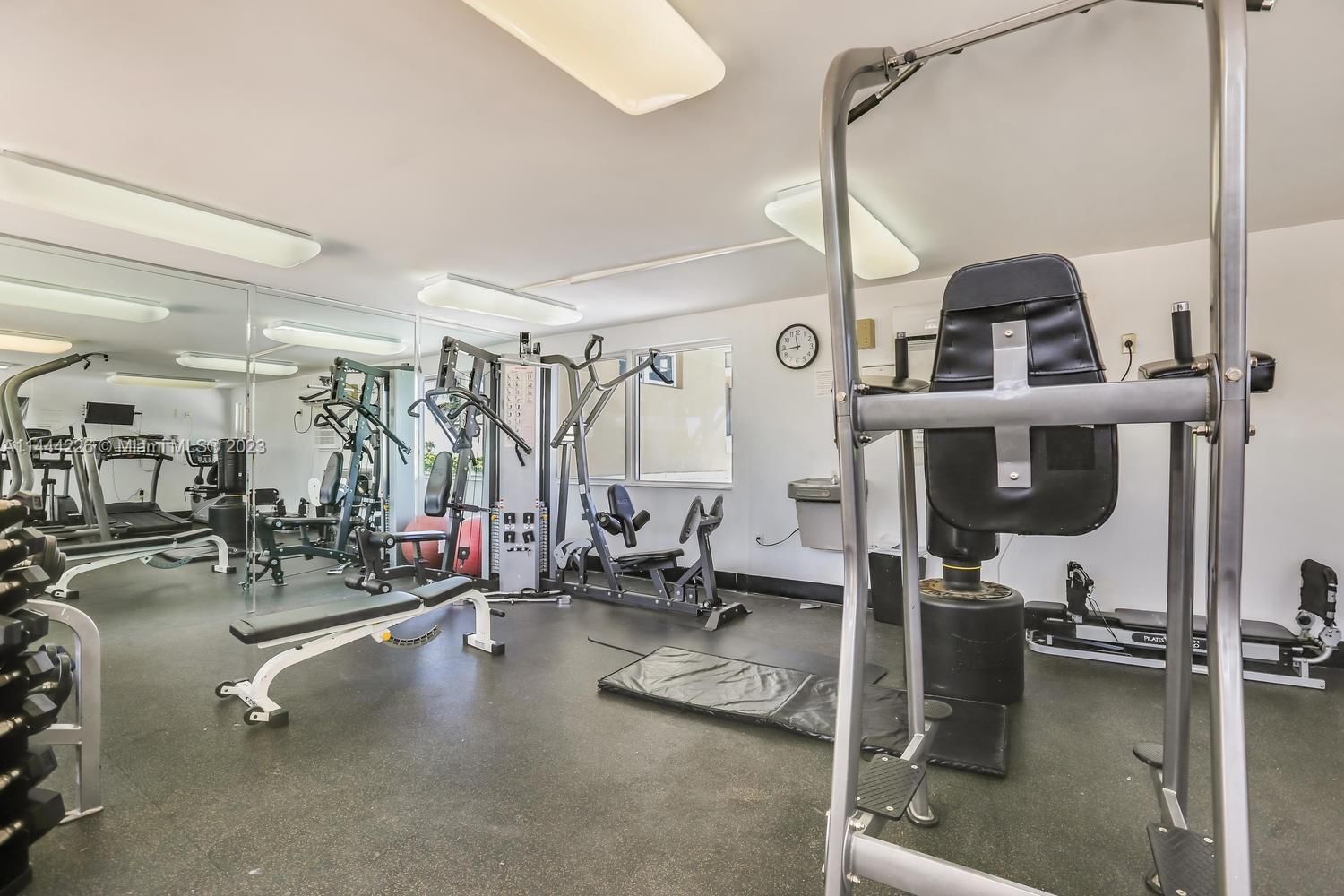 Real estate property located at 4747 Collins Ave #807, Miami-Dade County, Miami Beach, FL