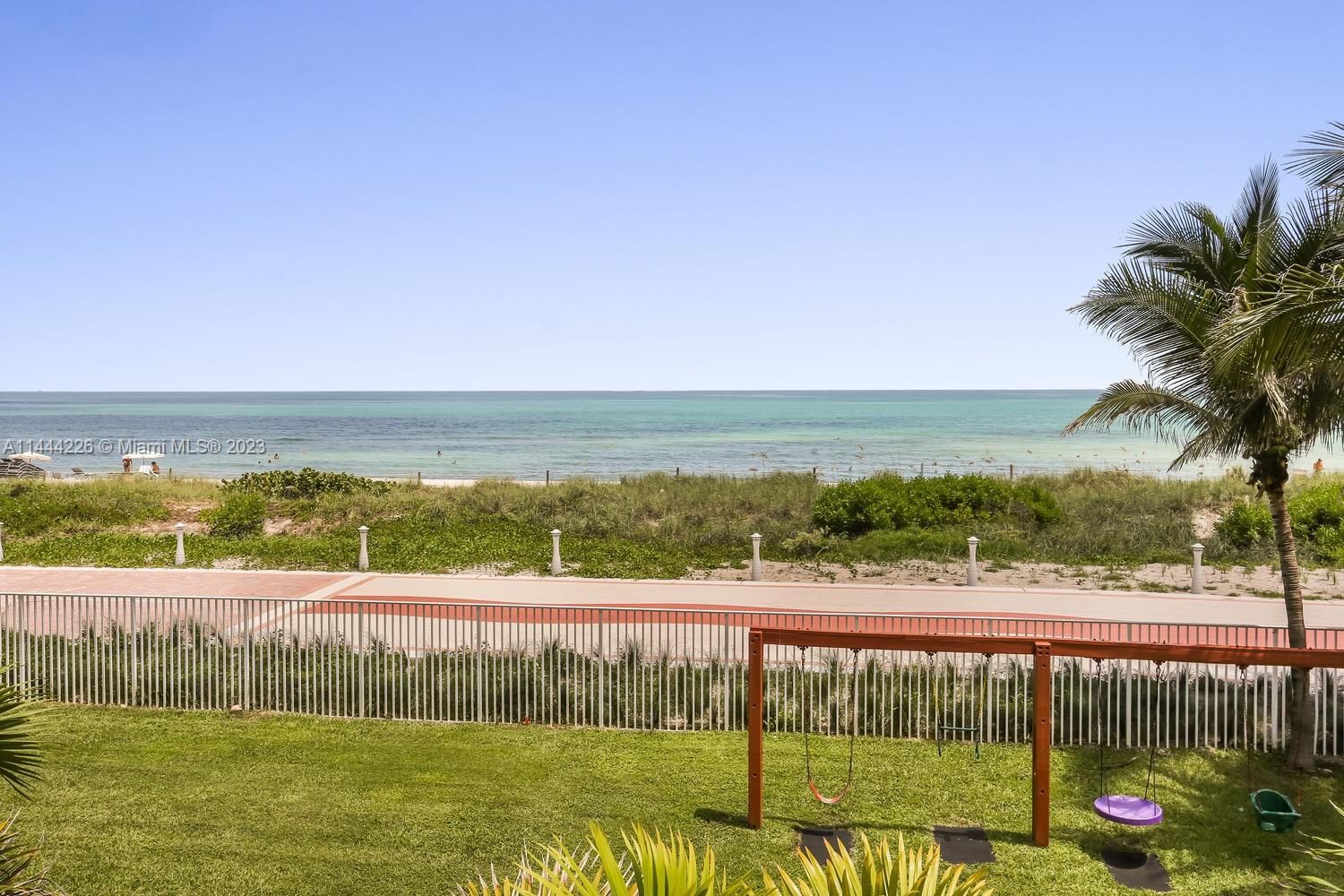 Real estate property located at 4747 Collins Ave #807, Miami-Dade County, Miami Beach, FL