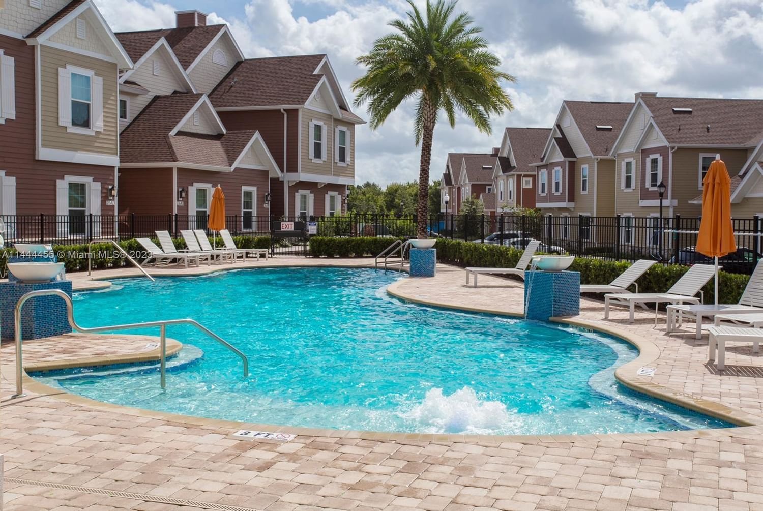 Real estate property located at 2652 Sunrise Shores Drive #2652, Osceola County, Kissimmee, FL