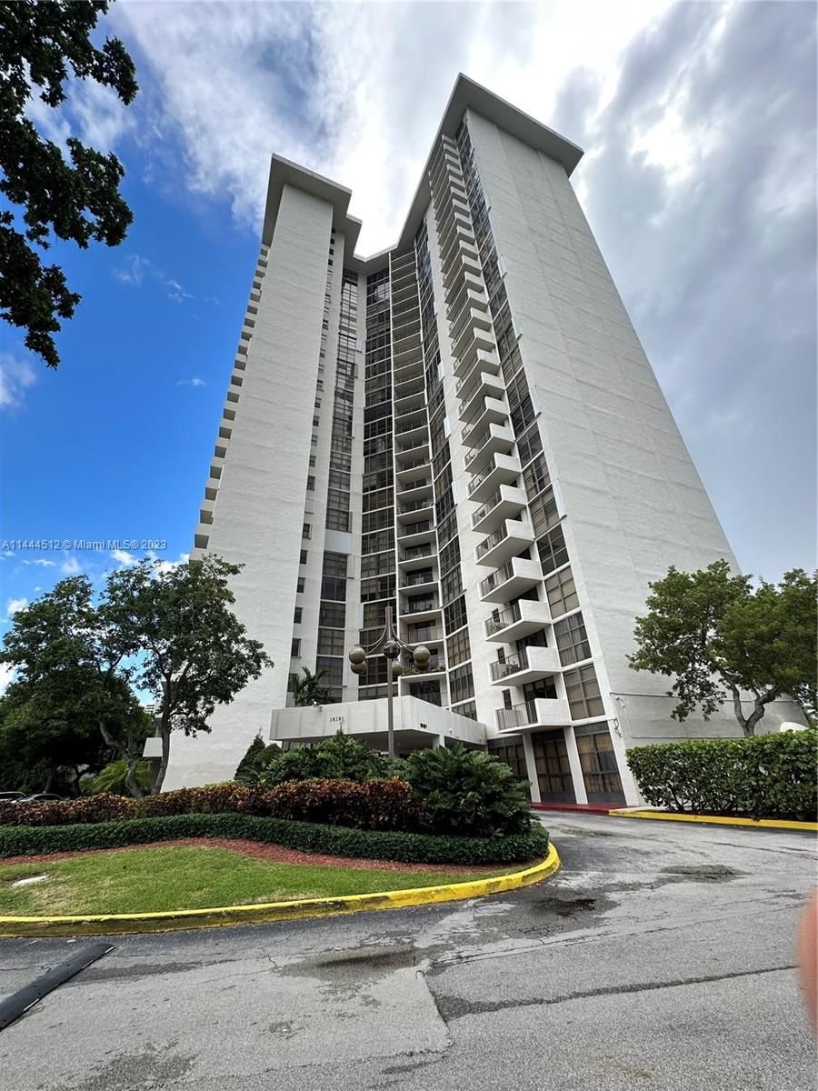 Real estate property located at 18181 31st Ct #1801, Miami-Dade County, TOWER AT BISCAYNE COVE CO, Aventura, FL