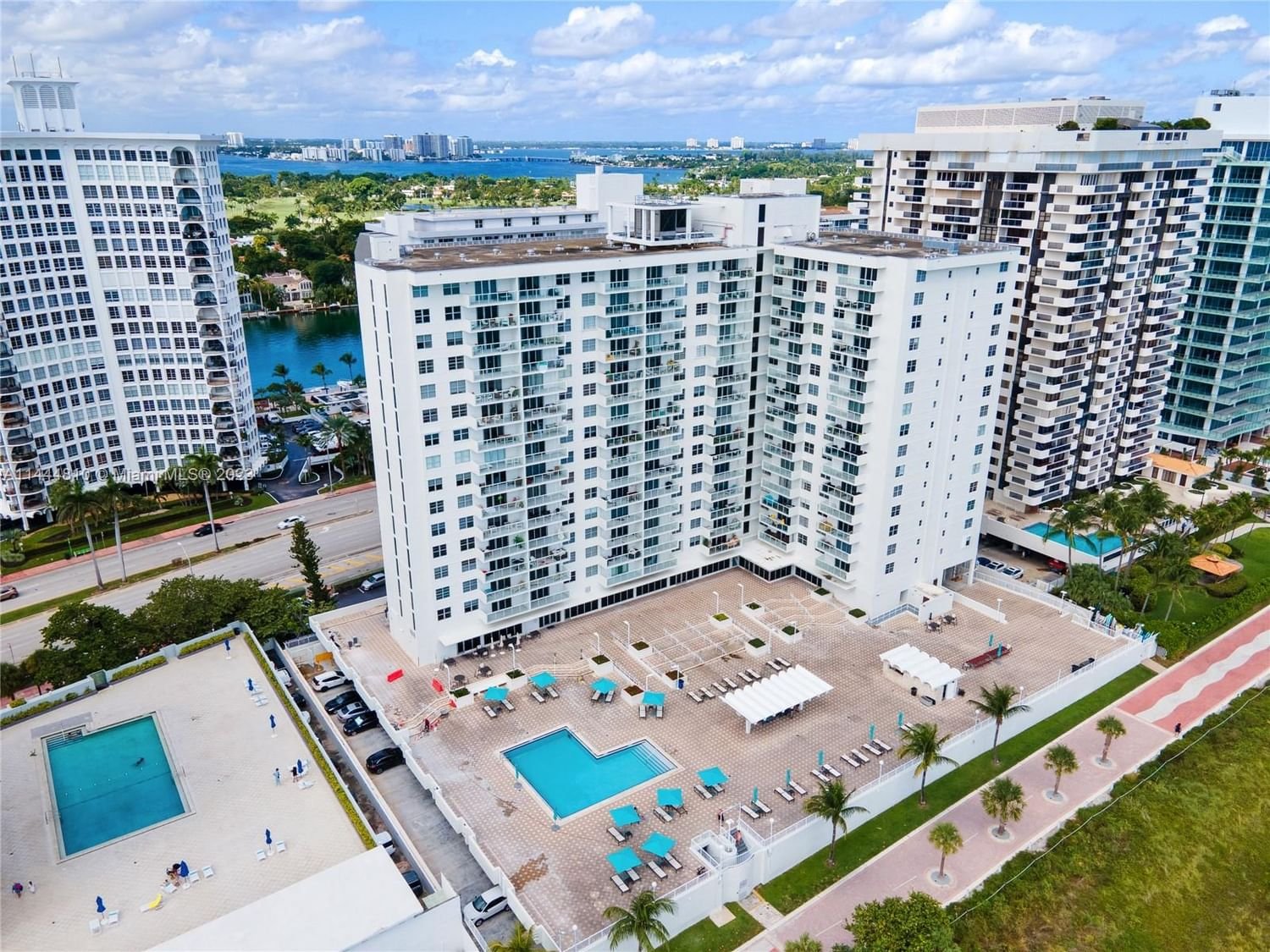 Real estate property located at 5701 Collins Ave #1417, Miami-Dade County, Miami Beach, FL