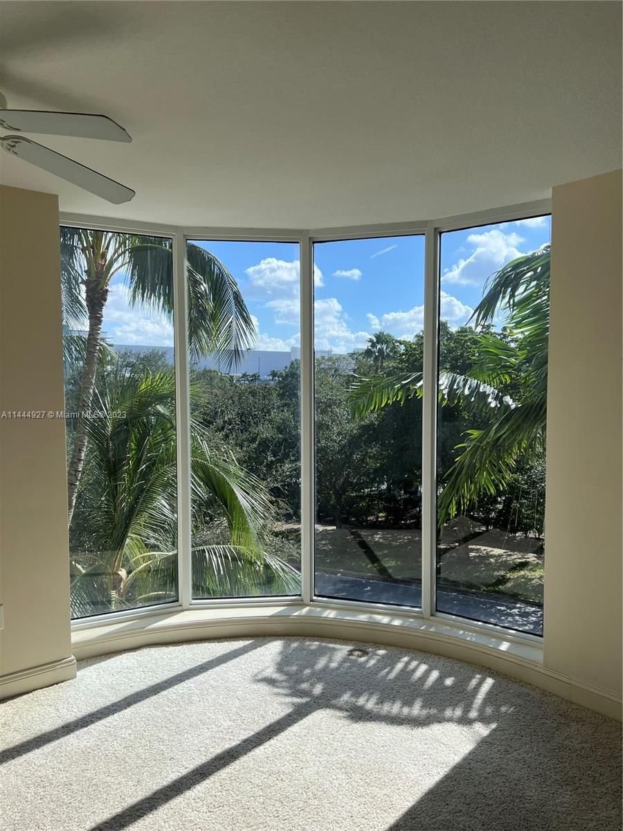 Real estate property located at 510 84th Ave #323, Broward County, Plantation, FL
