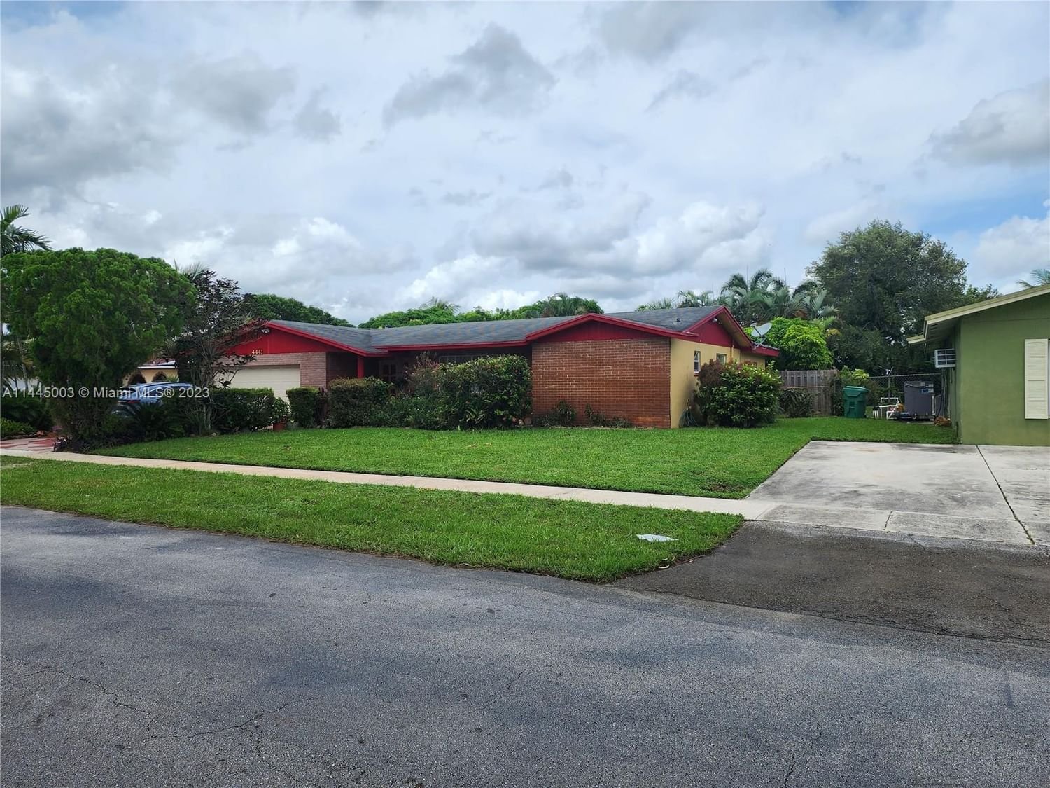 Real estate property located at 4441 12th Ct, Broward County, Lauderhill, FL