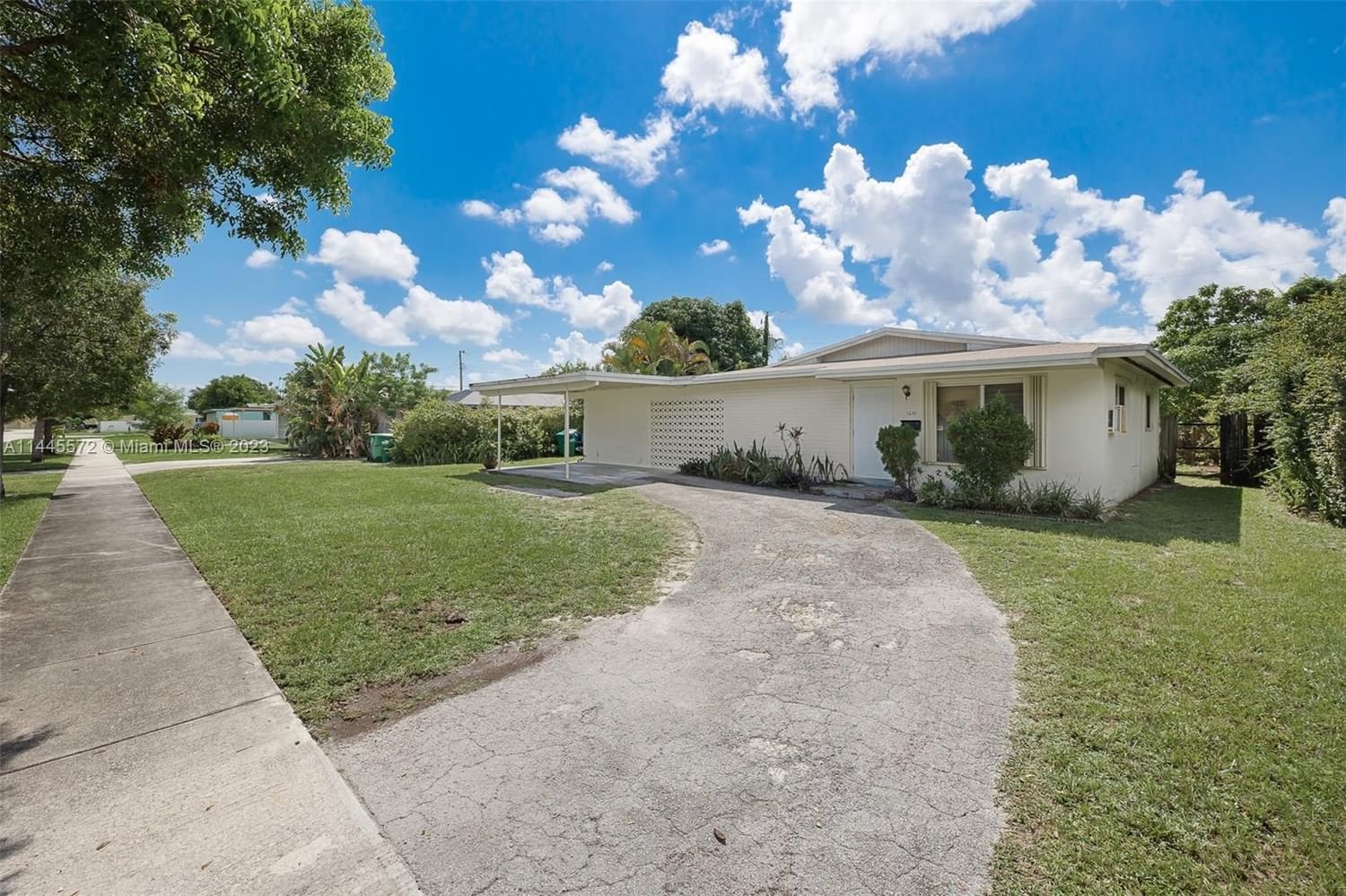 Real estate property located at 1230 179th St, Miami-Dade County, Miami Gardens, FL