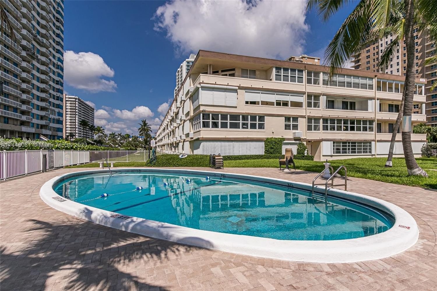 Real estate property located at 1936 Ocean Dr #3A, Broward County, TAROMINA APTS CO-OP, Hallandale Beach, FL