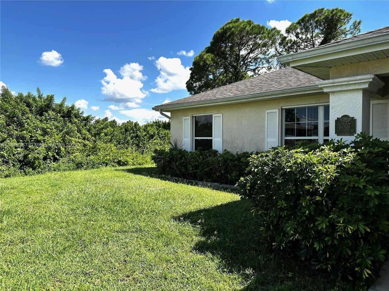 Real estate property located at 3707 8th SW, Lee County, LEHIGH ACRES SW, Lehigh Acres, FL