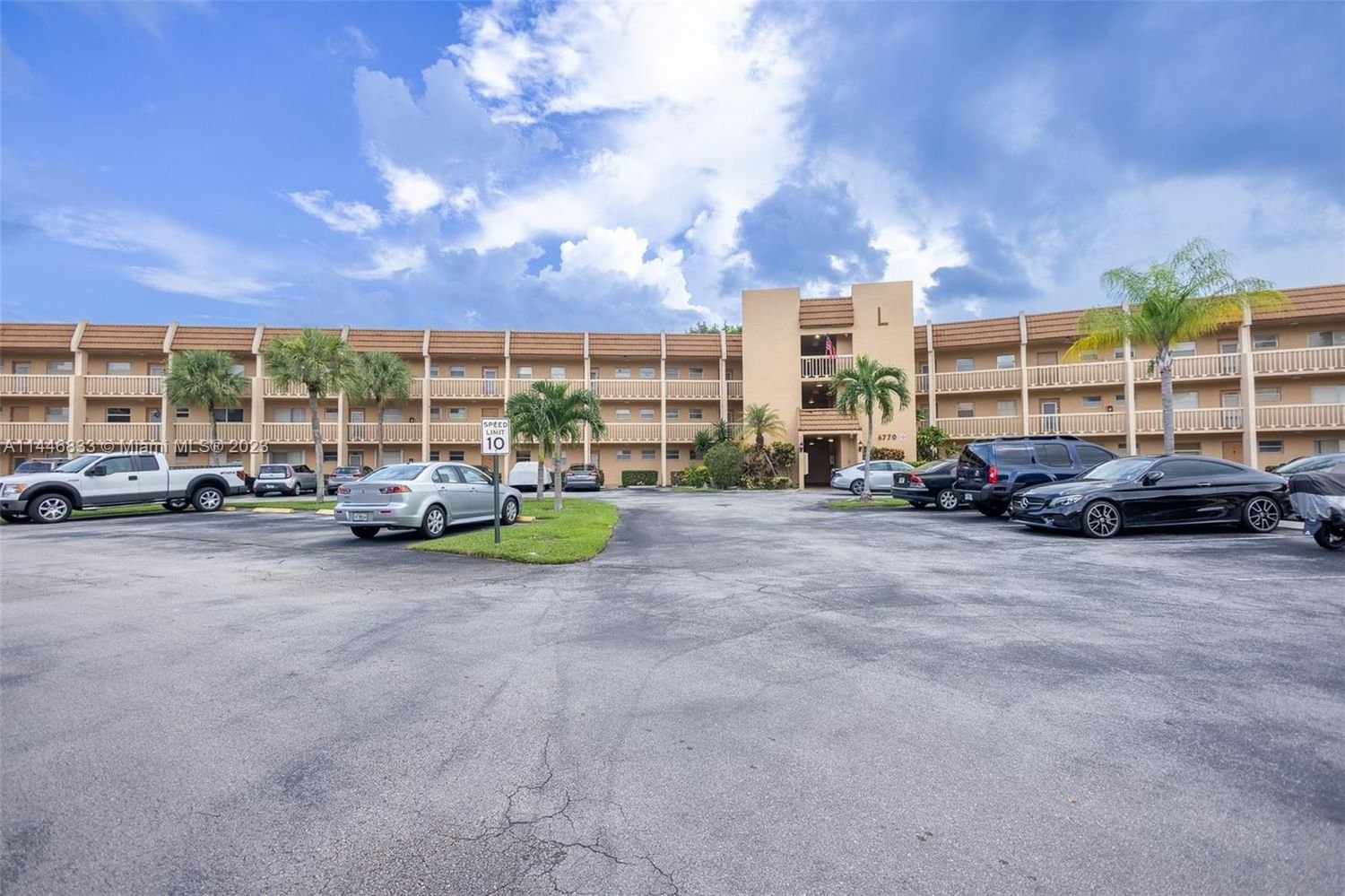 Real estate property located at 6770 Royal Palm Blvd #206L, Broward County, Margate, FL