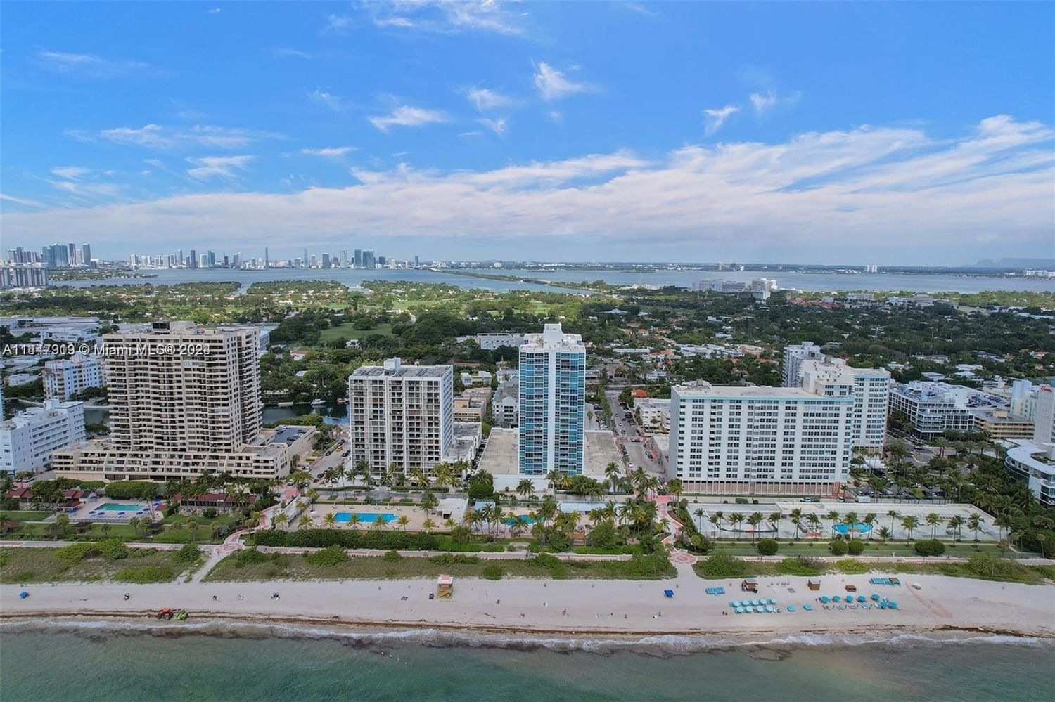 Real estate property located at 2655 Collins Ave #2007, Miami-Dade County, Miami Beach, FL