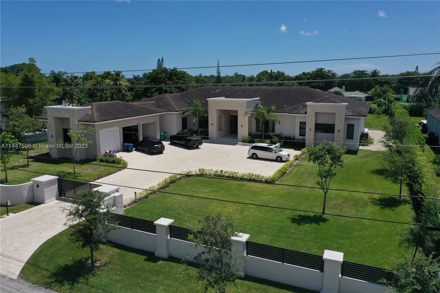 Real estate property located at 10010 60th St, Miami-Dade County, Miami, FL