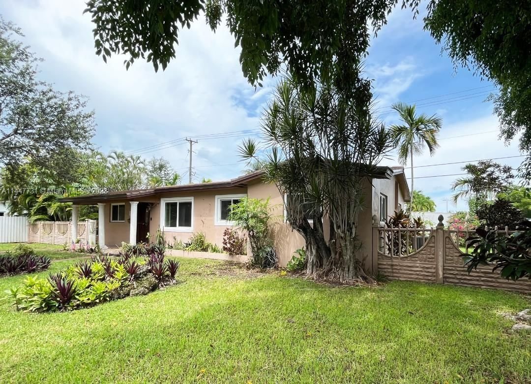 Real estate property located at 2901 92nd Ave, Miami-Dade County, CORAL GABLES HEIGHTS, Miami, FL