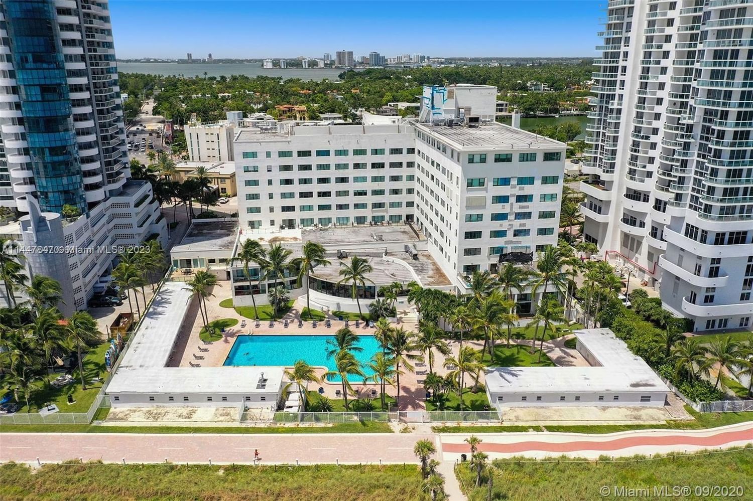 Real estate property located at , Miami-Dade County, THE CASABLANCA CONDO, Miami Beach, FL