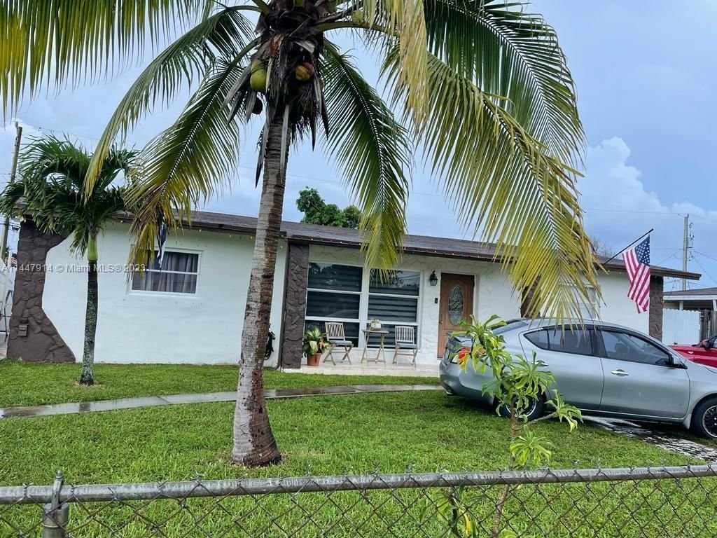 Real estate property located at 3965 176th St, Miami-Dade County, Miami Gardens, FL