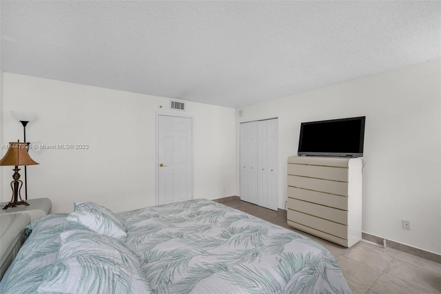 Real estate property located at 2401 Collins Ave #1402, Miami-Dade County, Miami Beach, FL