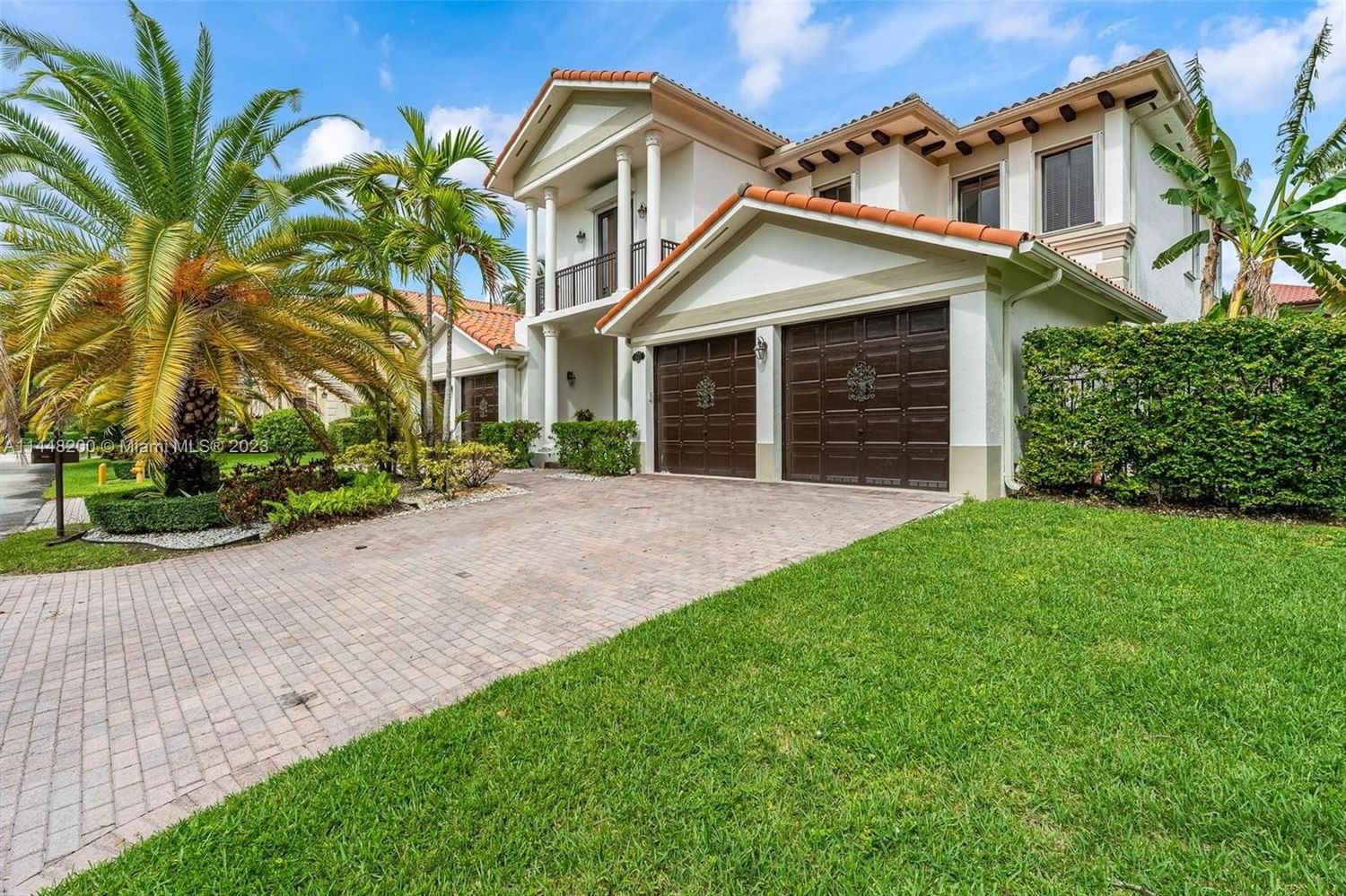 Real estate property located at 18777 79th Ave, Miami-Dade County, CUTLER CAY, Cutler Bay, FL