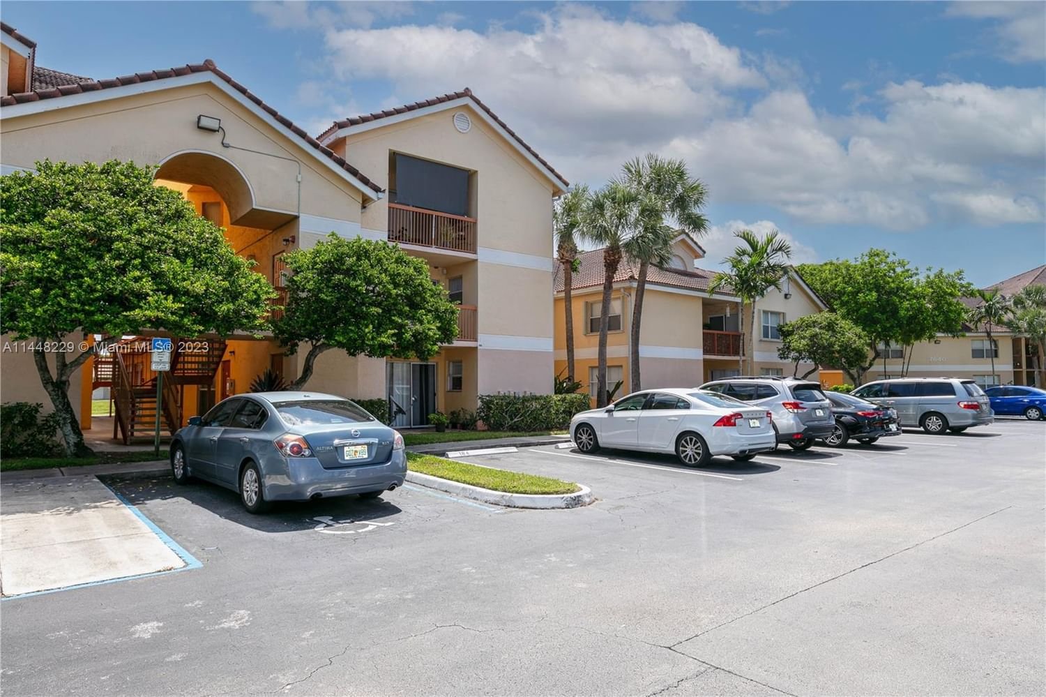 Real estate property located at 7650 Westwood Dr #531, Broward County, SOUTH PALM PLACE CONDO, Tamarac, FL