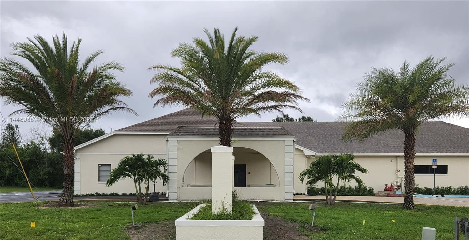 Real estate property located at 451 Ravenswood Ln, St Lucie County, Port St. Lucie, FL