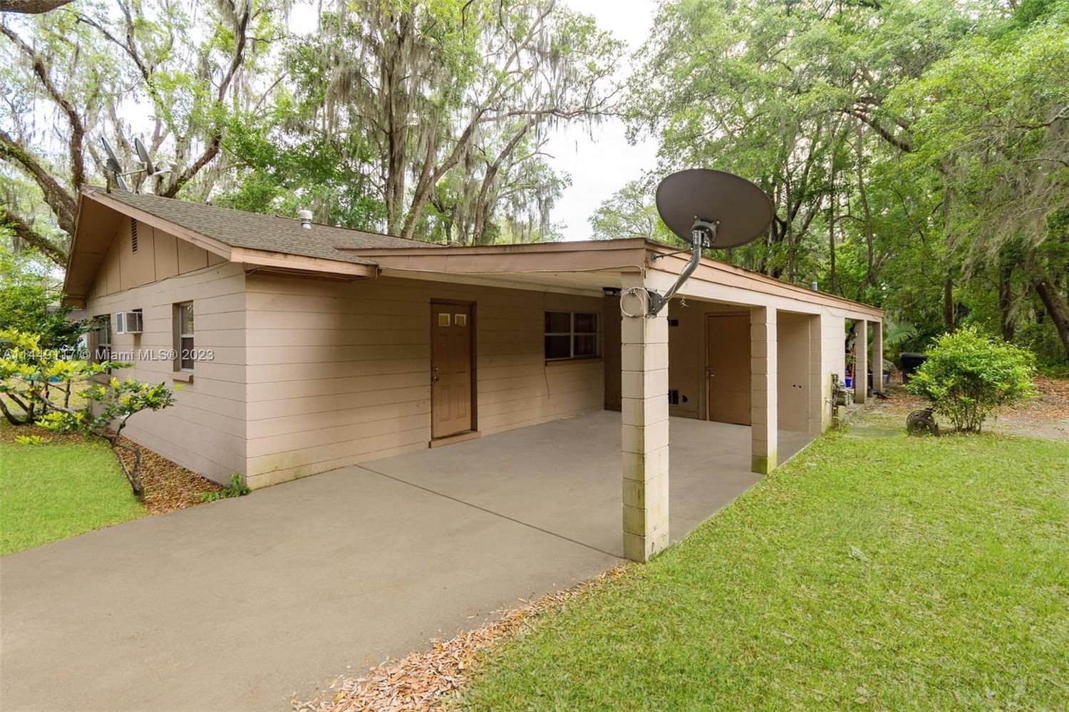 Real estate property located at 1932 17th Way, Alachua County, Gainesville, FL
