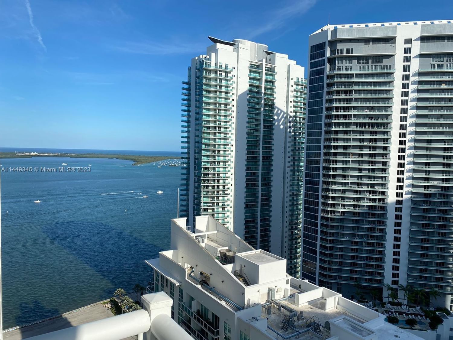 Real estate property located at 1200 Brickell Bay Dr #3723, Miami-Dade, THE CLUB AT BRICKELL BAY, Miami, FL