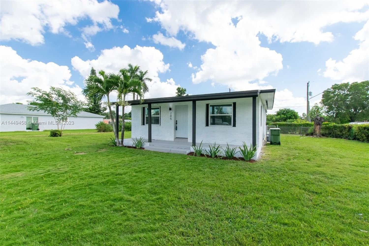 Real estate property located at 205 8th Ave, Miami-Dade County, Homestead, FL