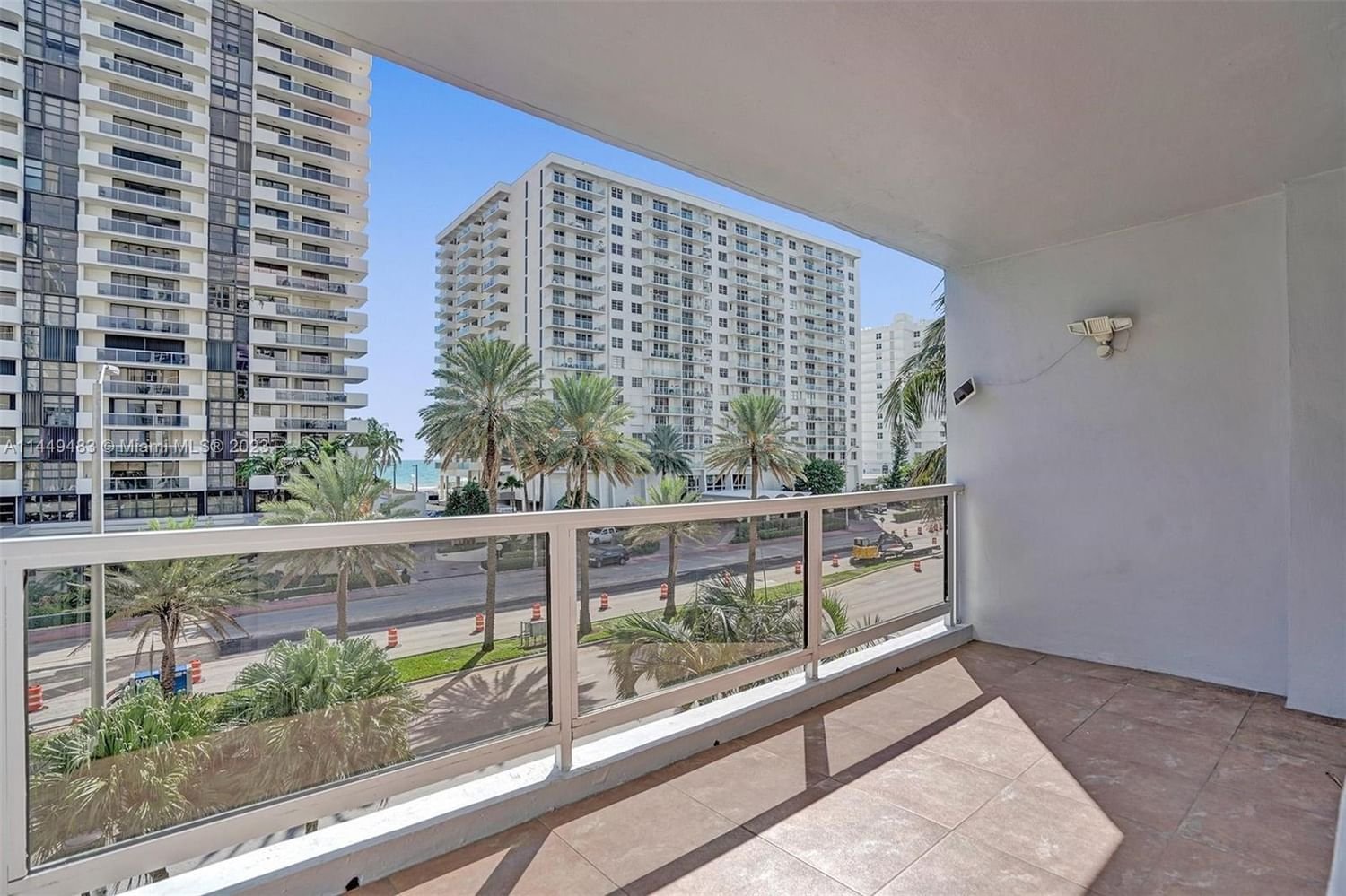 Real estate property located at 5700 Collins Ave #4M, Miami-Dade County, Miami Beach, FL