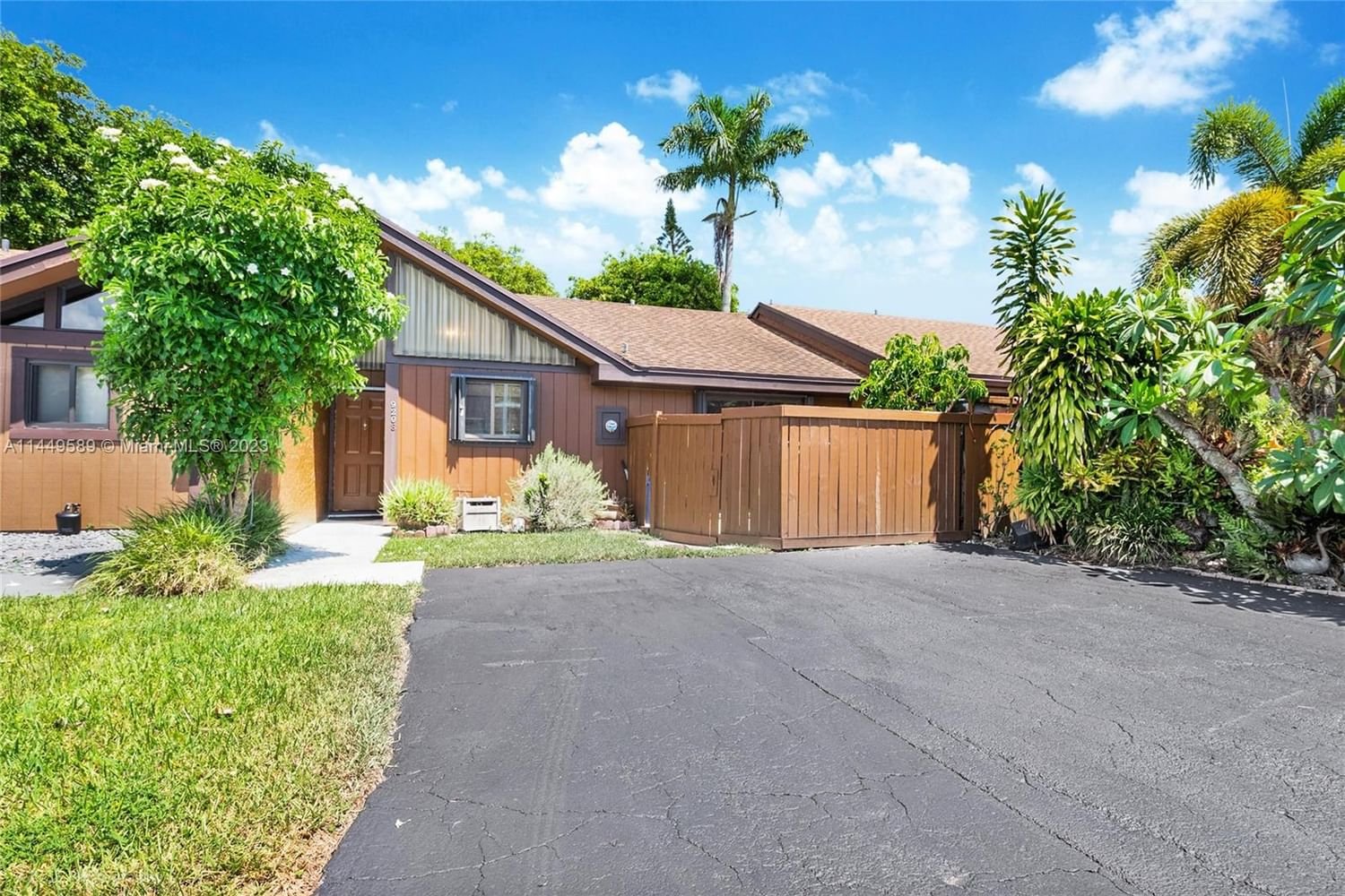Real estate property located at 9208 132nd St, Miami-Dade County, Miami, FL