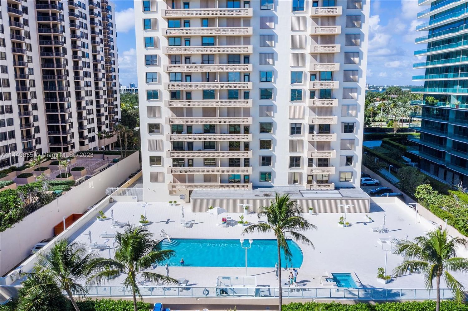 Real estate property located at 10185 Collins Av #1002, Miami-Dade County, Bal Harbour, FL