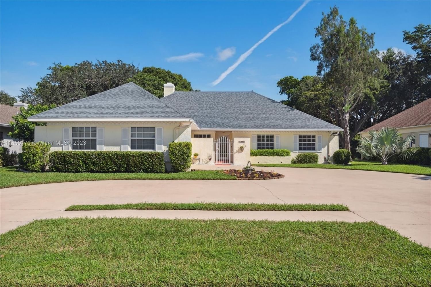 Real estate property located at 10203 Greentrail Dr N, Palm Beach County, Pine Tree Village, Boynton Beach, FL