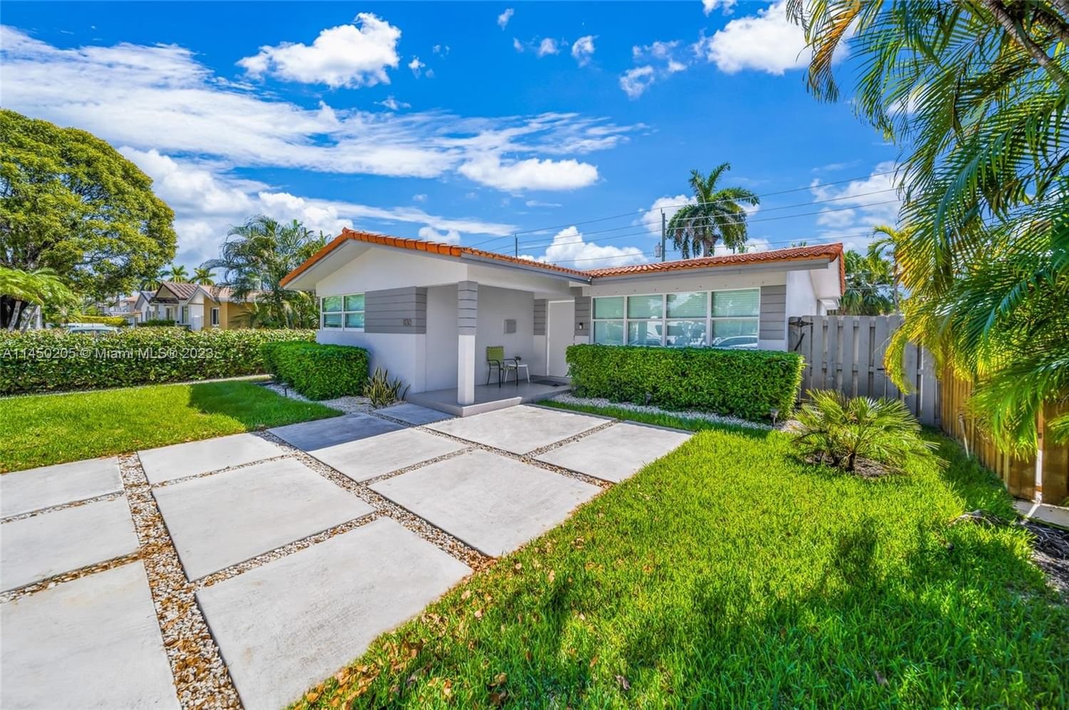 Real estate property located at 1130 Johnson St, Broward County, HOLLYWOOD LAKES SECTION, Hollywood, FL