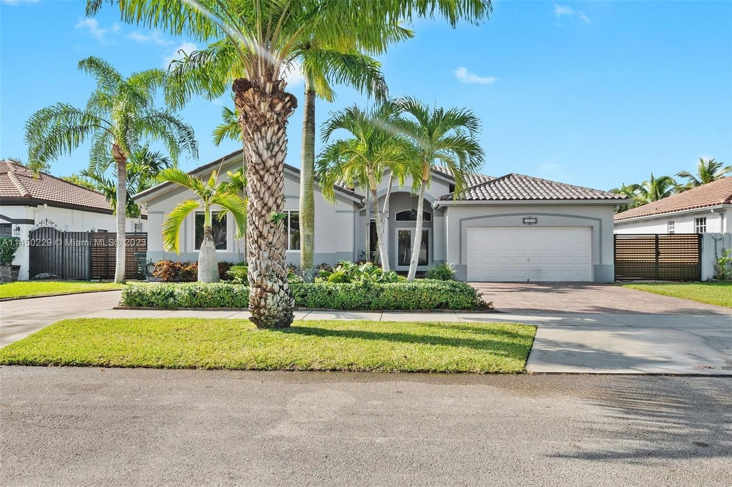 Real estate property located at 16256 50th Ter, Miami-Dade County, Miami, FL
