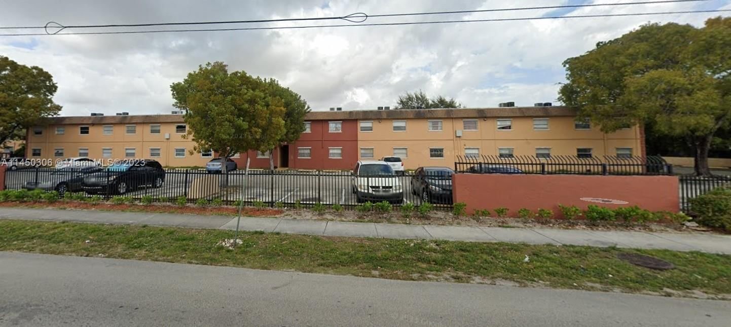 Real estate property located at 101 41st St B28, Broward County, COURTS AT OAKLAND PARK, Oakland Park, FL