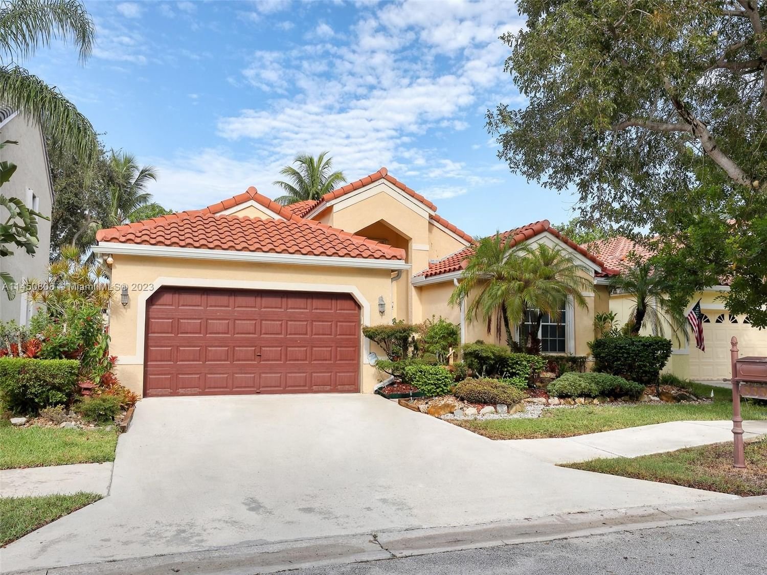 Real estate property located at 333 Cameron Dr, Broward County, SECTOR 4, Weston, FL