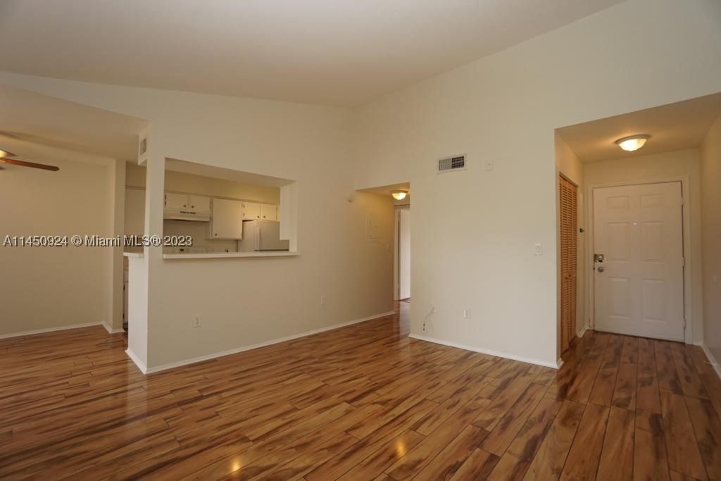 Real estate property located at 2667 33rd St #2416, Broward, Sailboat Pointe Condo, Oakland Park, FL
