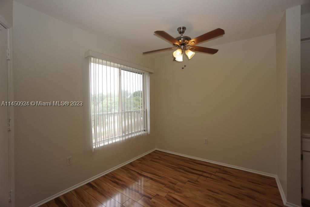 Real estate property located at 2667 33rd St #2416, Broward, Sailboat Pointe Condo, Oakland Park, FL