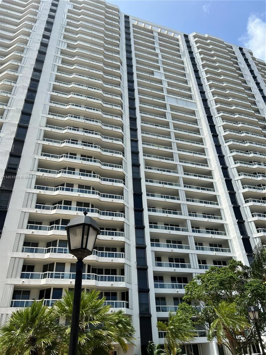 Real estate property located at 21205 Yacht Club Dr #2708, Miami-Dade County, NORTH TOWER AT THE POINT, Aventura, FL
