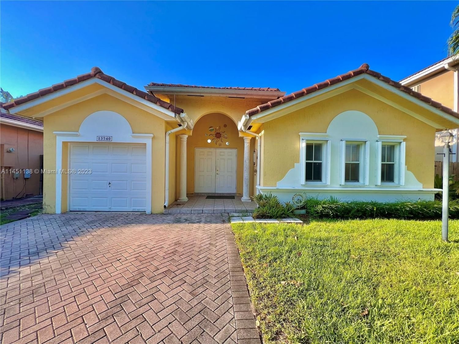 Real estate property located at 13540 136th Ter, Miami-Dade County, TWIN LAKE SHORES WEST, Miami, FL