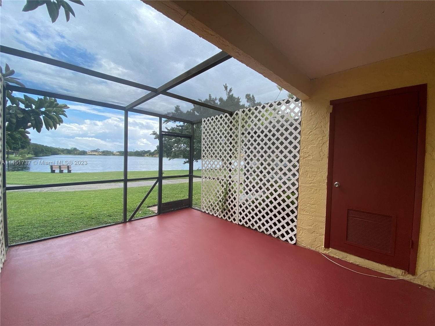 Real estate property located at 16311 Country Lake Cir, Palm Beach County, COUNTRY LAKE, Delray Beach, FL