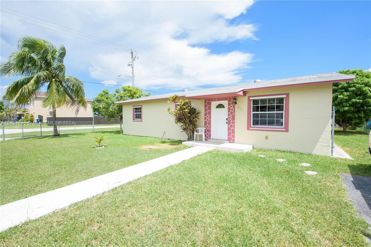 Real estate property located at 30401 156th Ave, Miami-Dade County, 21 CENTURY HOMES 1 SEC, Homestead, FL